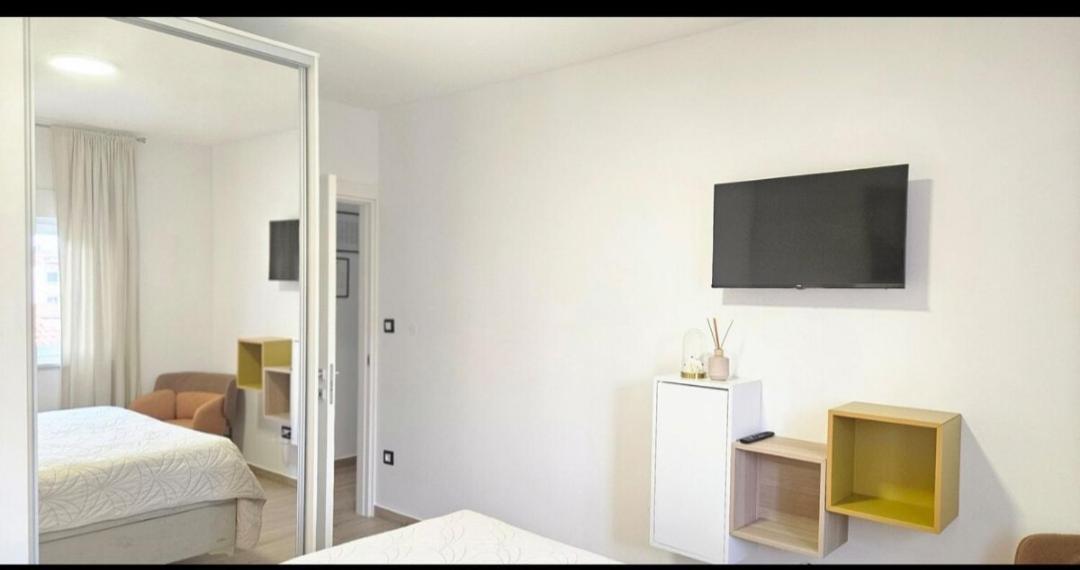 Eximius Apartment Pula Eksteriør billede