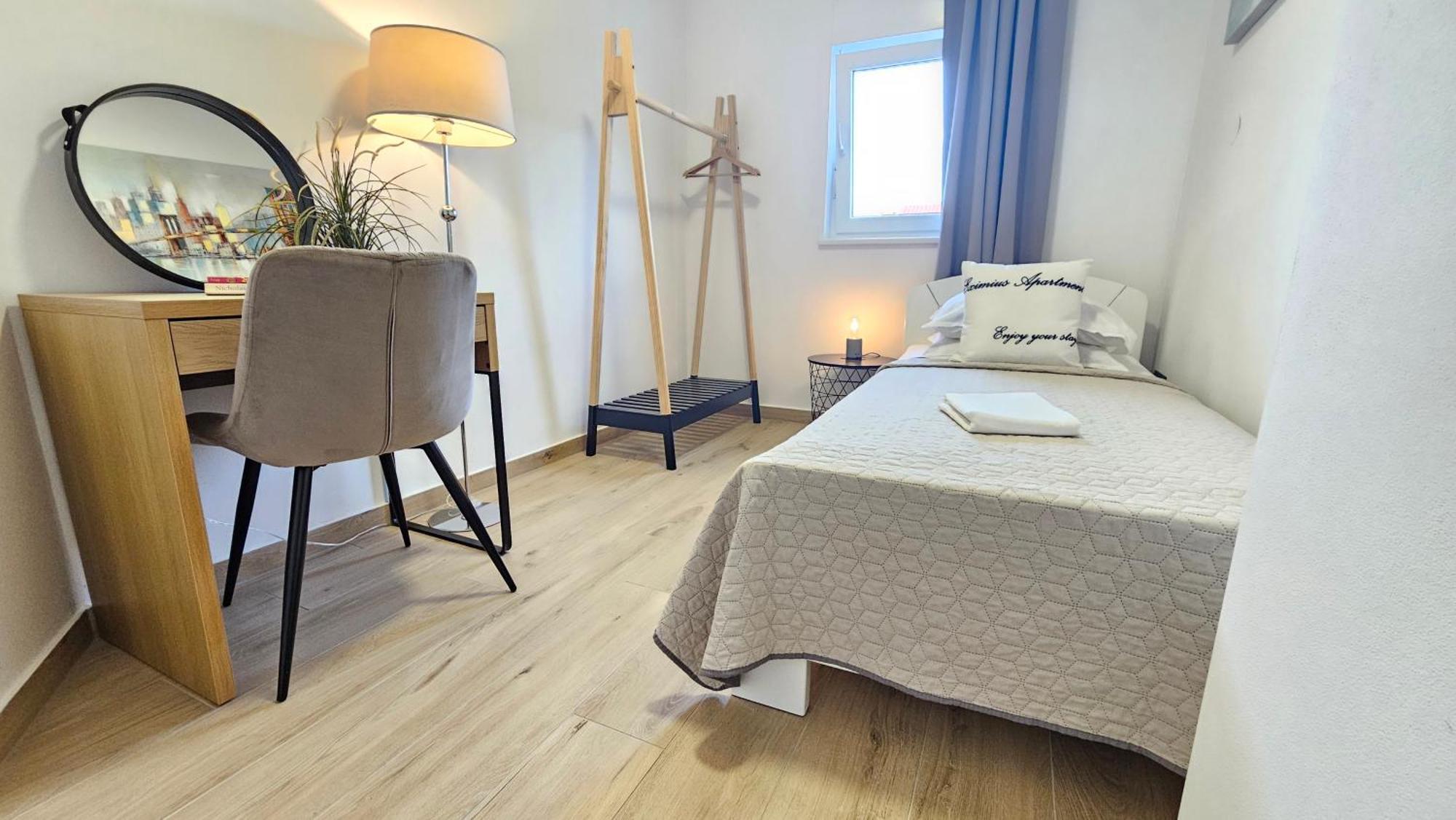 Eximius Apartment Pula Eksteriør billede
